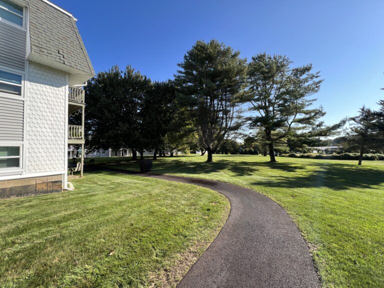 One Bedroom Apartment at North Village Apartments in Narragansett, RI for Only $1600 a month!  Just a mile from the beach!