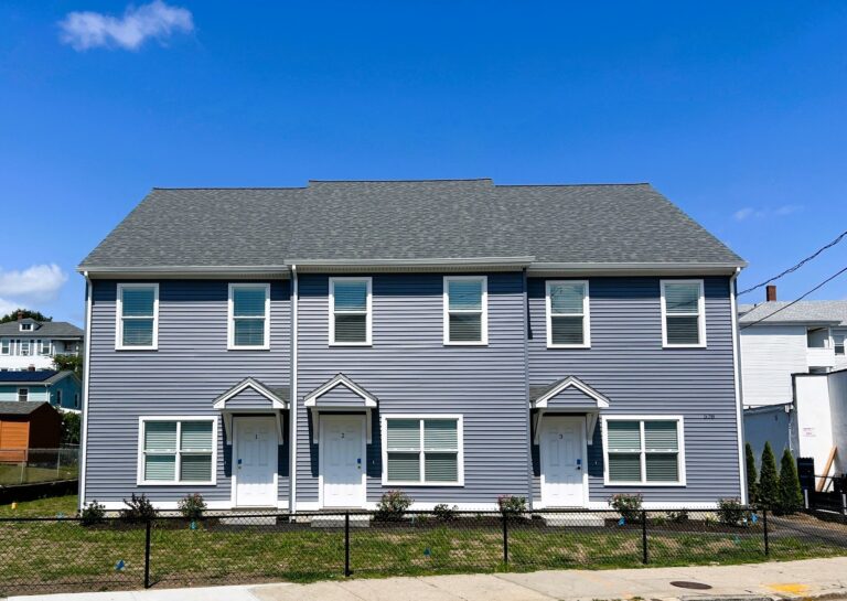 578 Elm Street, Townhouse #1 – Brand New 2BR, 2-Story Unit with Modern Finishes and 2nd Floor Laundry – Only $2500/Month!